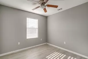606 S Aquilla St, Itasca, TX 76055 - Photo 32