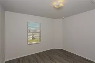 5244 Applegate Dr, Fort Worth, TX 76119 - Photo 10