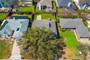 4238 Emerson Dr, Grand Prairie, TX 75052 - Photo 16