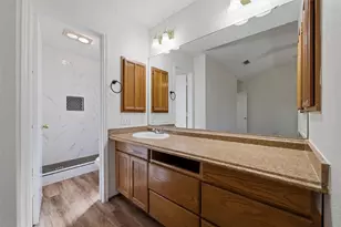 4238 Emerson Dr, Grand Prairie, TX 75052 - Photo 10