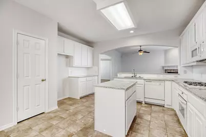 5532 Buckskin Drive, The Colony, TX 75056 - Photo 8