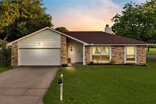 7357 Channelview Dr, Fort Worth, TX 76133 - Photo 1