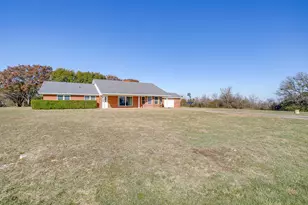 407 Llano Ct, Weatherford, TX 76087 - Photo 2