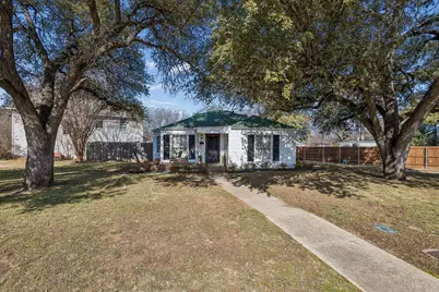 3704 Wildwood Road, Fort Worth, TX 76107 - Photo 2