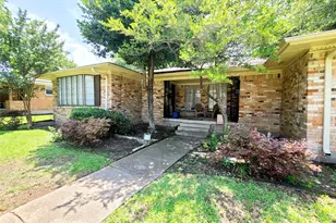 7551 Brentcove Cir, Dallas, TX 75214 - Photo 2