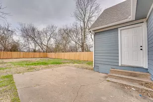 114 E Ross St, Waxahachie, TX 75165 - Photo 4