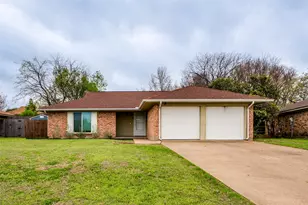 732 Danvers Ln, Mansfield, TX 76063 - Photo 2
