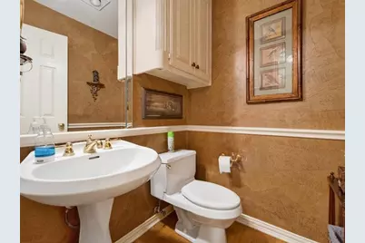 1704 S Bowen Road, Pantego, TX 76013 - Photo 18