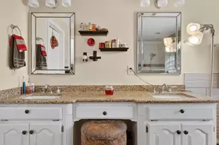 1704 S Bowen Rd, Pantego, TX 76013 - Photo 16