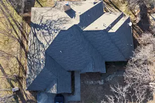 1704 S Bowen Rd, Pantego, TX 76013 - Photo 2