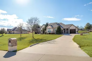 12532 Bella Vita Dr, Benbrook, TX 76126 - Photo 4