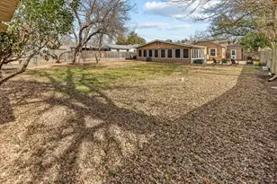 502 Bellevue Dr, Cleburne, TX 76033 - Photo 28