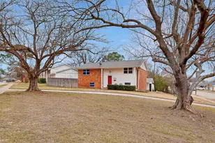 202 Senter Valley Rd, Irving, TX 75060 - Photo 2