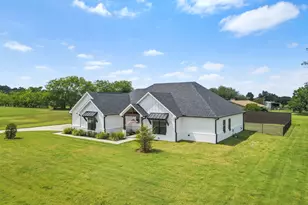 11 Nicklaus Dr, Sulphur Springs, TX 75482 - Photo 2