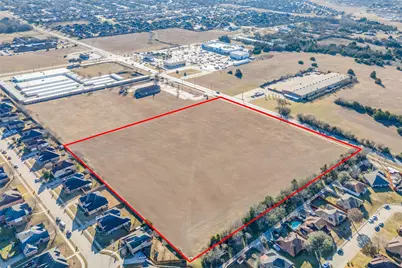 221 W Parkerville Road, DeSoto, TX 75115 - Photo 4