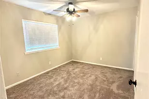 1322 Shorecrest Dr, Garland, TX 75040 - Photo 4