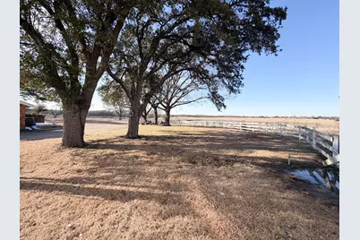 2200 Country Club Road, Ennis, TX 75119 - Photo 10