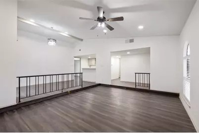 2212 Grapevine Lane, Carrollton, TX 75007 - Photo 4