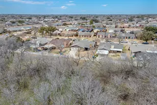 2212 Grapevine Ln, Carrollton, TX 75007 - Photo 38