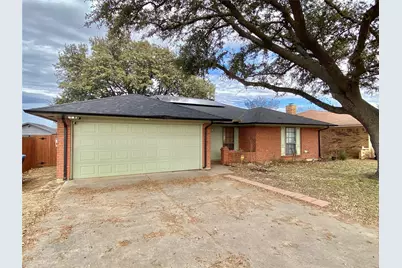 2820 Whitehurst Drive, Fort Worth, TX 76133 - Photo 1