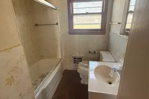 418 Pecan St, Clyde, TX 79510 - Photo 12