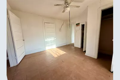 304 E 1st Avenue, Corsicana, TX 75110 - Photo 8