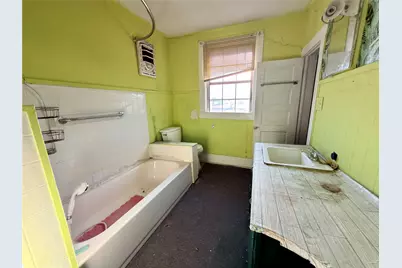 304 E 1st Avenue, Corsicana, TX 75110 - Photo 6