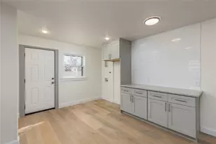 833 W Live Oak St, Jacksboro, TX 76458 - Photo 16