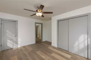 833 W Live Oak St, Jacksboro, TX 76458 - Photo 22