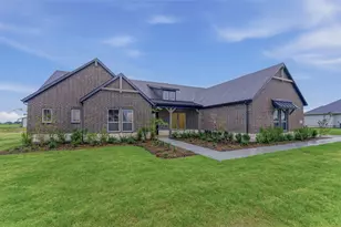 2208 Continent Ct, Krum, TX 76249 - Photo 4