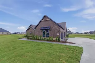 2208 Continent Ct, Krum, TX 76249 - Photo 2