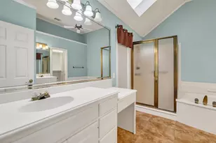 2219 Le Mans Dr, Carrollton, TX 75006 - Photo 22