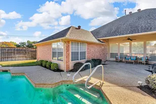 2219 Le Mans Dr, Carrollton, TX 75006 - Photo 10