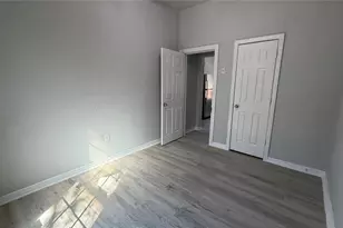 2715 Dathe St, Dallas, TX 75215 - Photo 14