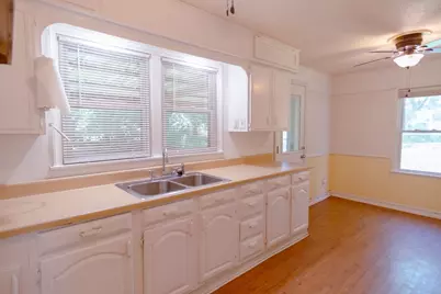 162 W Shreveport Street, Van Alstyne, TX 75495 - Photo 16