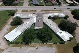 1108 W Kilpatrick St, Cleburne, TX 76033 - Photo 1