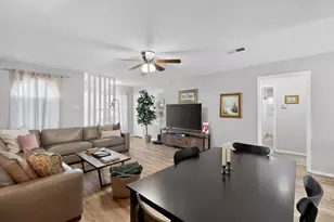 153 Sheri Ln, Hurst, TX 76053 - Photo 10