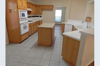 2717 Creek Valley Drive, Garland, TX 75040 - Photo 10