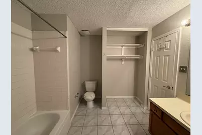 6511 Devine Drive, Arlington, TX 76001 - Photo 6