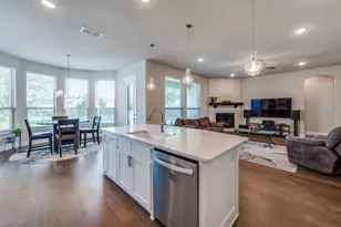 912 Fallbrook Ave, Denton, TX 76210 - Photo 6