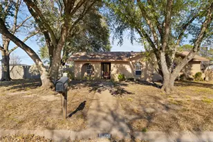 1619 Anthony St, Kaufman, TX 75142 - Photo 2