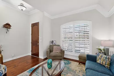 8715 Lindenwood Lane, Irving, TX 75063 - Photo 8