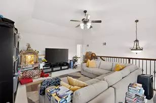 8715 Lindenwood Ln, Irving, TX 75063 - Photo 34