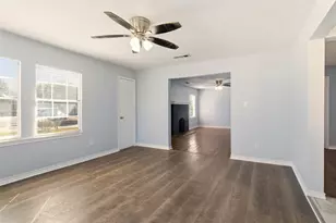 2115 Roanoke Ave, Dallas, TX 75235 - Photo 4