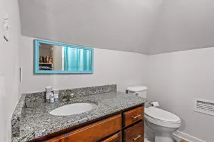 115 D St, Whitesboro, TX 76273 - Photo 24