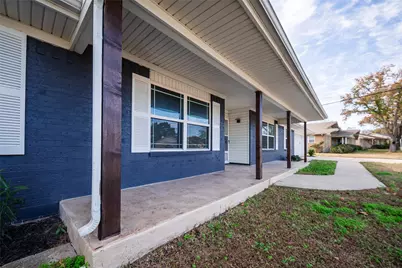 1911 College Street, Gainesville, TX 76240 - Photo 8