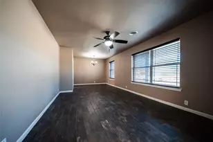 1911 College St, Gainesville, TX 76240 - Photo 12