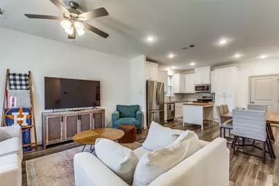 5106 Springlake Parkway, Haltom City, TX 76117 - Photo 4