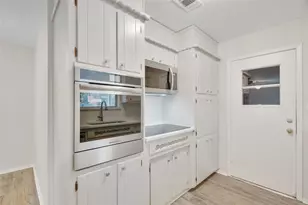 804 Natchez Ave, Bedford, TX 76022 - Photo 10