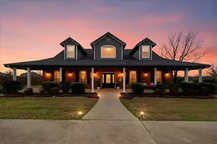 1072 W Secretariat Dr, Terrell, TX 75160 - Photo 2